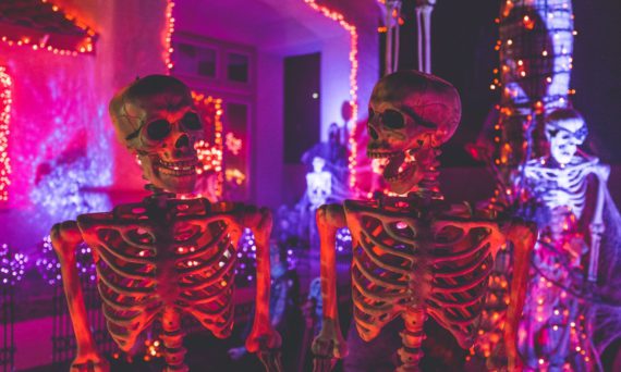 Designs.ai Tips For Halloween Invitations