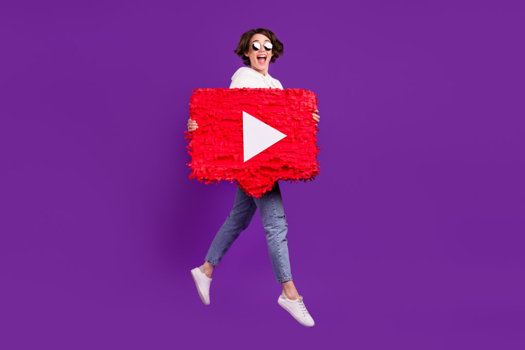 Crafting the Perfect YouTube Intro: Steps to Mesmerize Your Viewers
